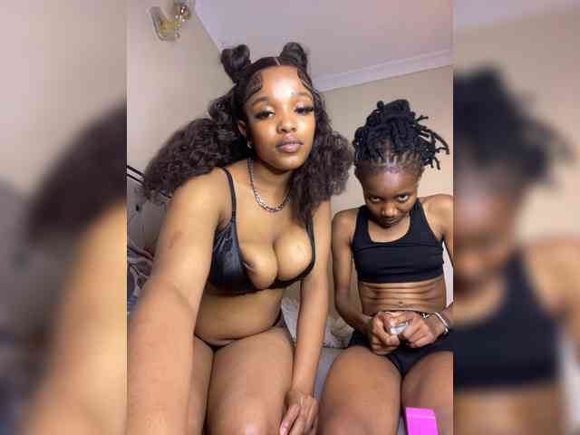 Yourdolls webcam