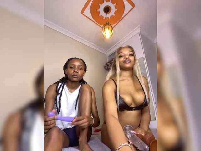 Yourdolls webcam