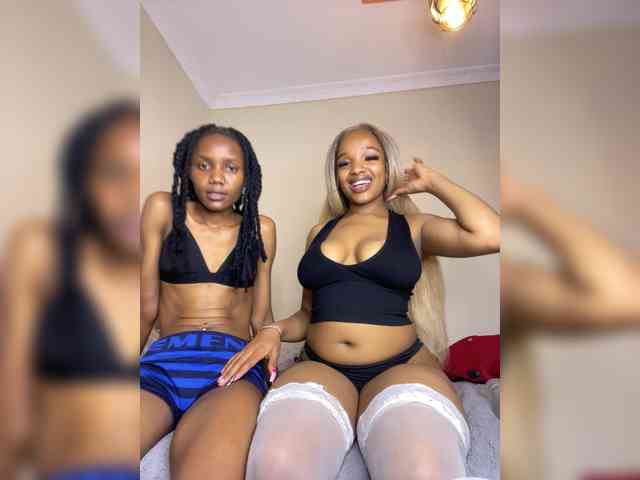 Yourdolls webcam