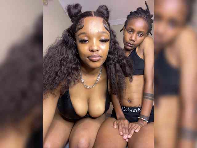 Yourdolls webcam