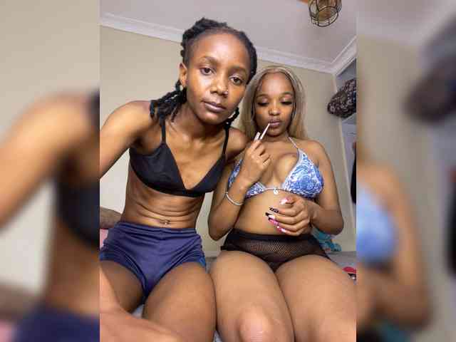 Yourdolls webcam