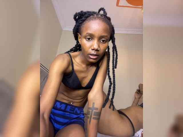 Yourdolls webcam