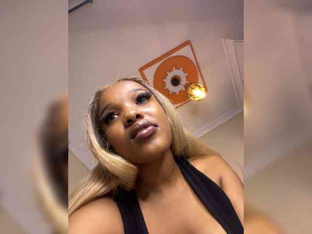 Yourdolls webcam
