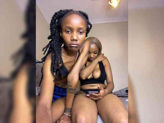 Yourdolls webcam