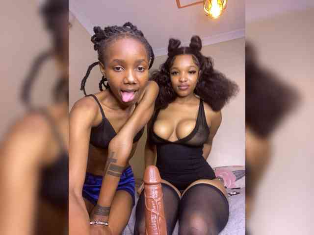 Yourdolls webcam