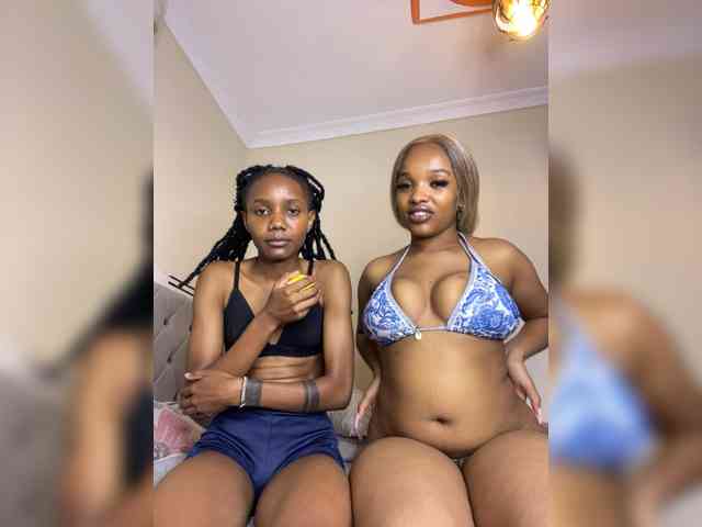 Yourdolls webcam
