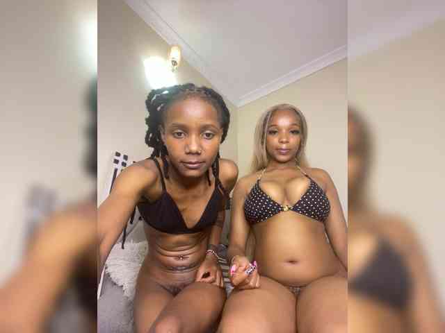 Yourdolls webcam
