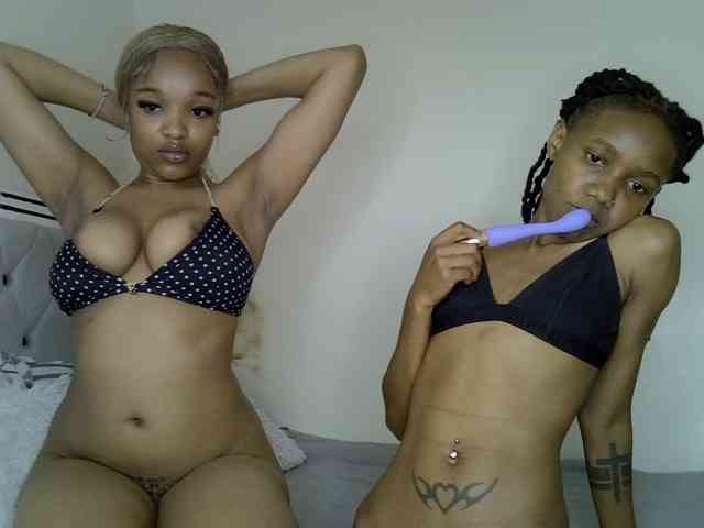 Yourdolls Sex Cam Show