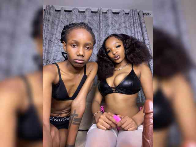 Yourdolls webcam