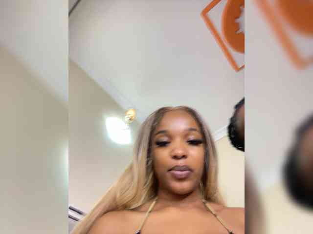 Yourdolls webcam