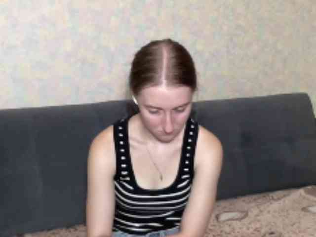 DionneCrum webcam