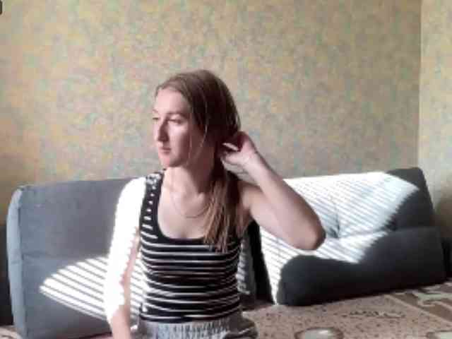DionneCrum webcam
