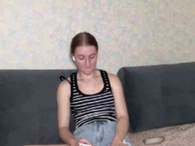 DionneCrum webcam