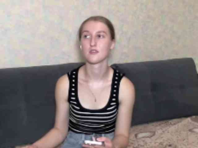 DionneCrum webcam