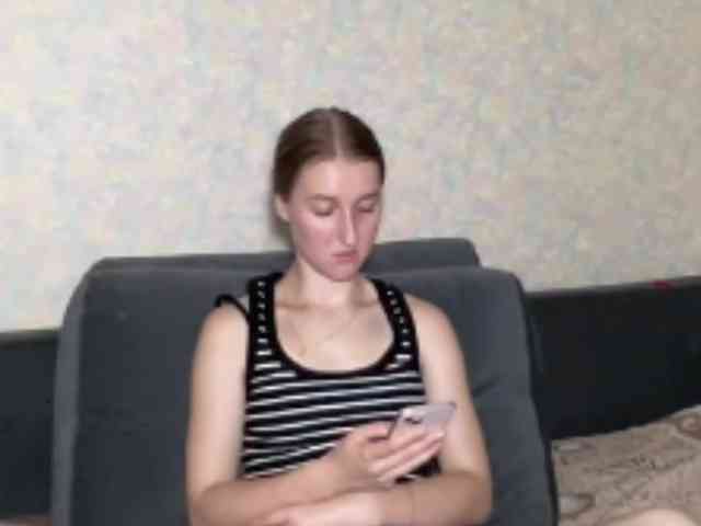 DionneCrum webcam