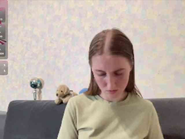 DionneCrum webcam