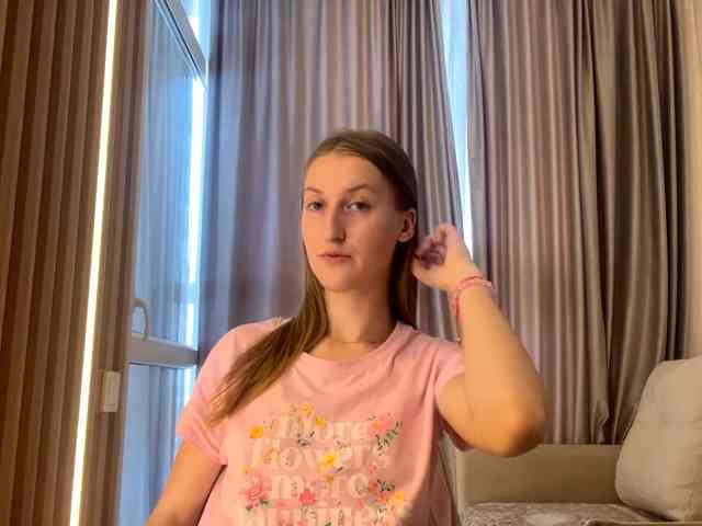 DionneCrum - Girl 