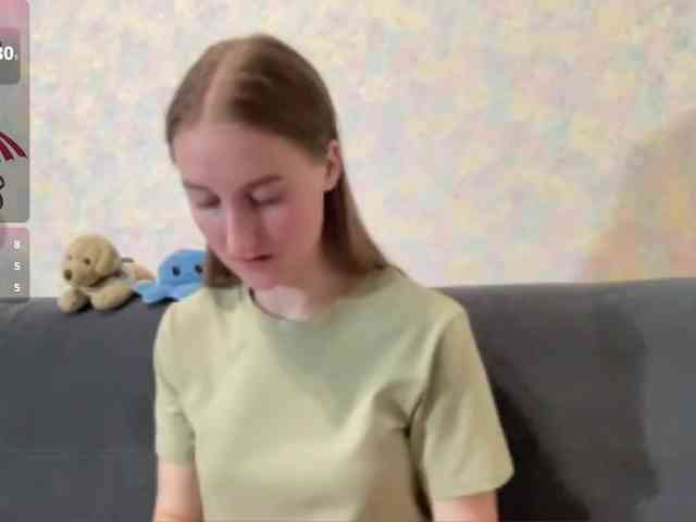 DionneCrum webcam