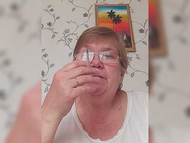 Elenag2 live cam on BongaCams