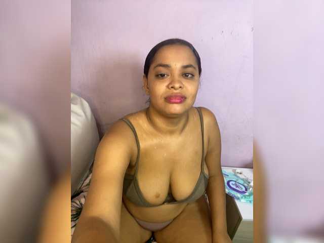 babyboobsx333 live webcam show