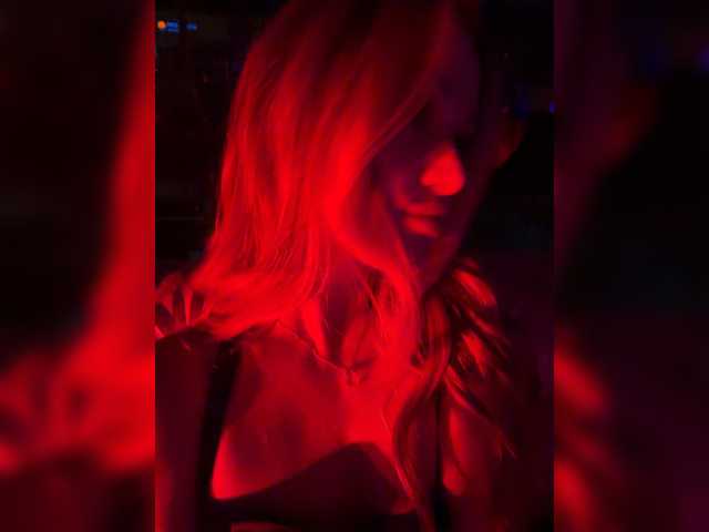 Aven7 live on BongaCams