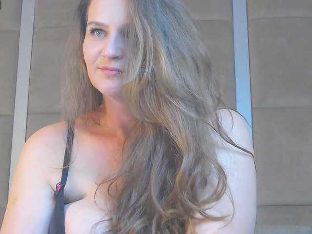 CassieSugar live cam on BongaCams