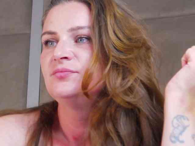 Modelo: CassieSugar