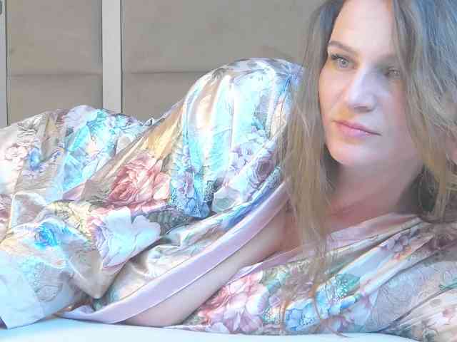 Modelo: CassieSugar