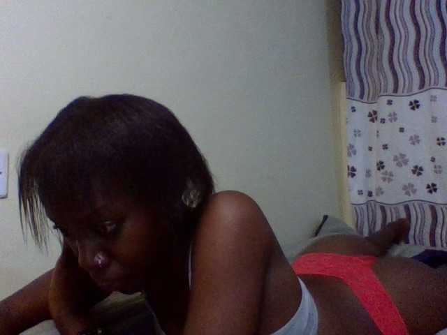 cute-lotty live cam on BongaCams