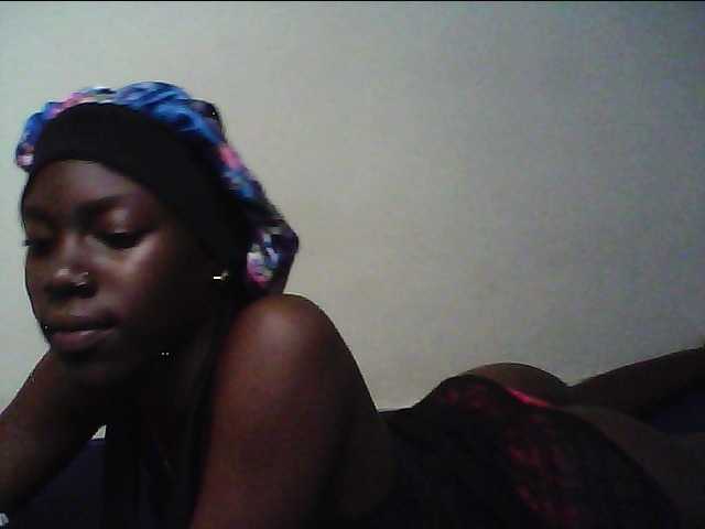 cute-lotty live cam on BongaCams