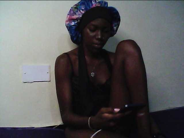 cute-lotty live cam on BongaCams