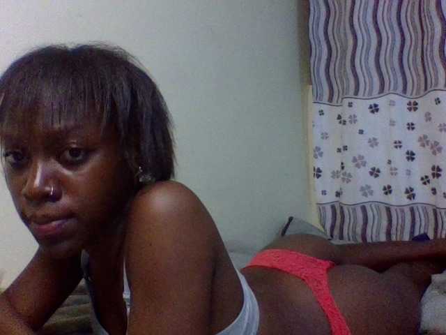 cute-lotty live cam on BongaCams