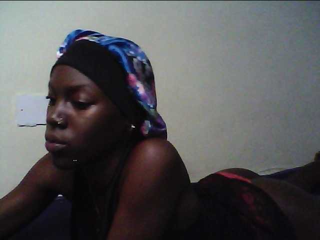 cute-lotty live cam on BongaCams