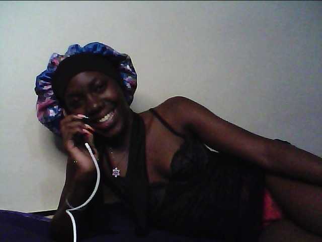 cute-lotty live cam on BongaCams