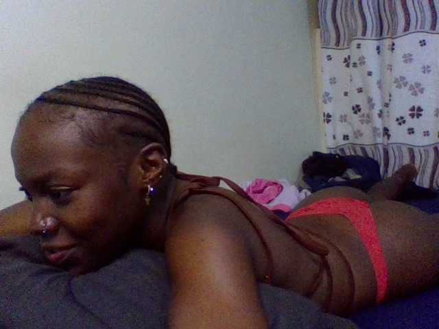 cute-lotty live cam on BongaCams