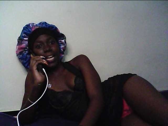 cute-lotty live cam on BongaCams
