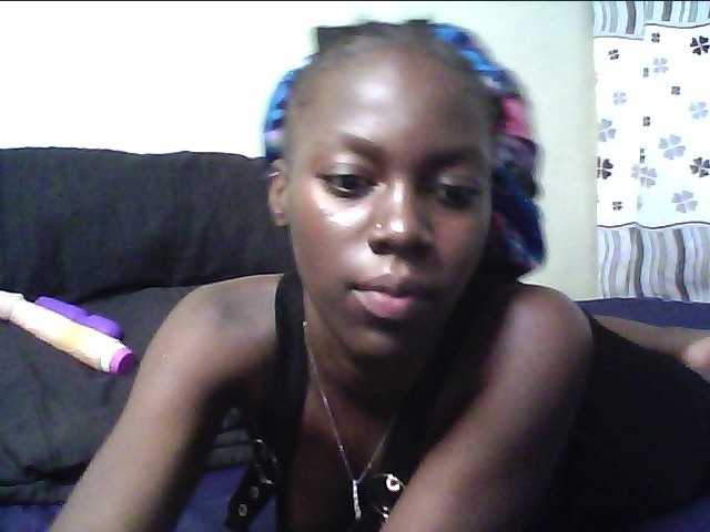 cute-lotty live cam on BongaCams