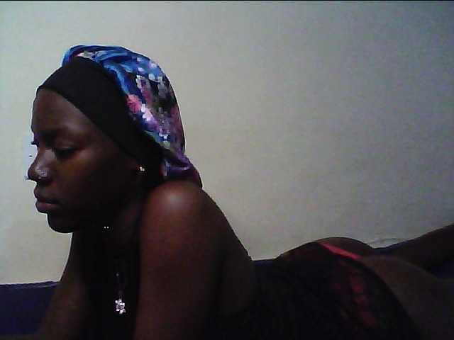 cute-lotty live cam on BongaCams