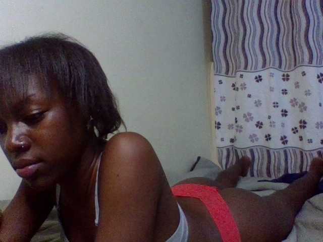cute-lotty live cam on BongaCams