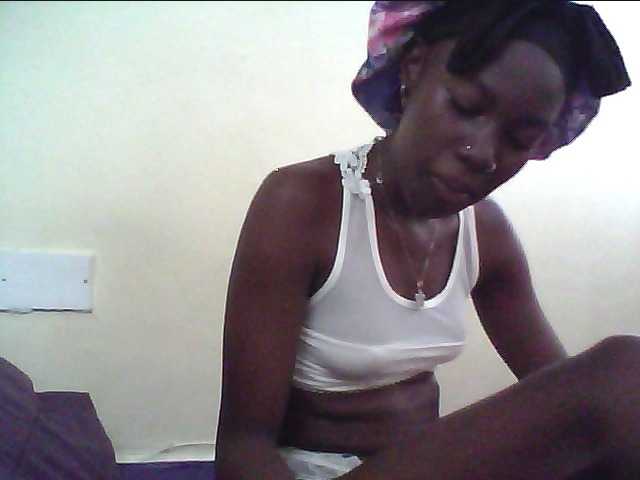 cute-lotty live cam on BongaCams