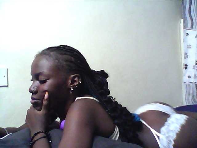 cute-lotty live cam on BongaCams