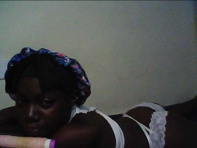 cute-lotty live cam on BongaCams