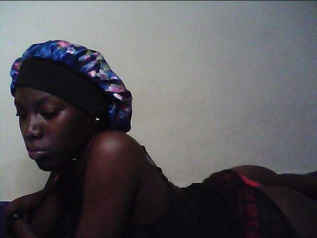 cute-lotty live cam on BongaCams