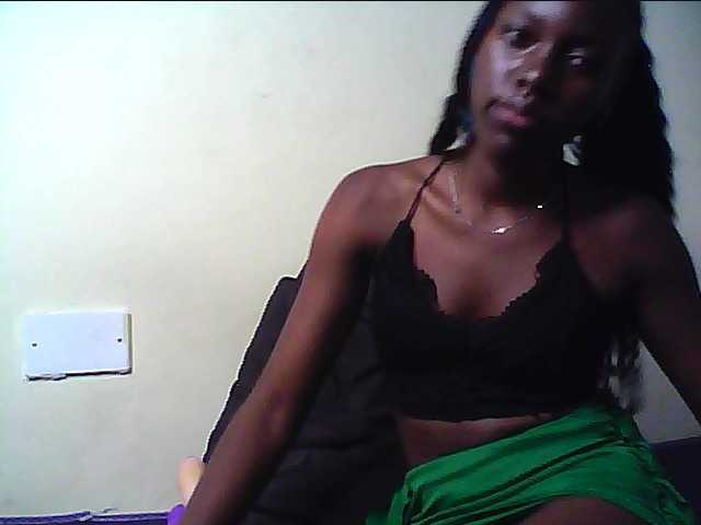 cute-lotty live cam on BongaCams