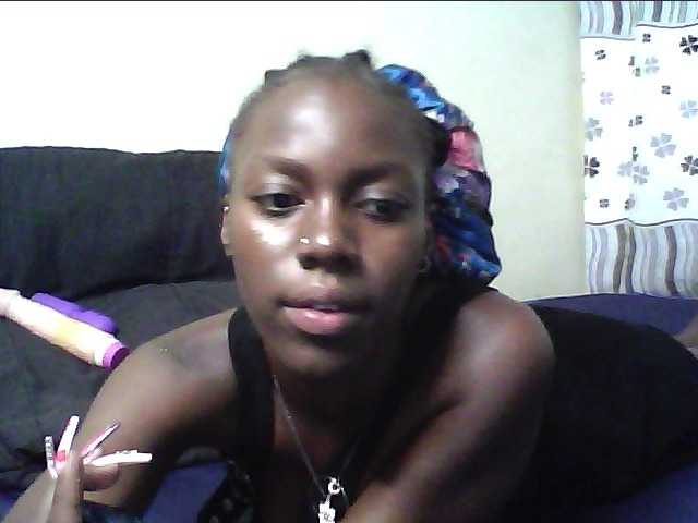 cute-lotty live cam on BongaCams