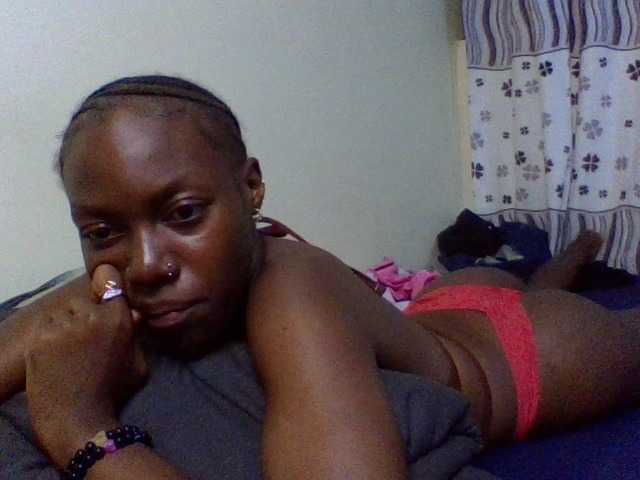 cute-lotty live cam on BongaCams