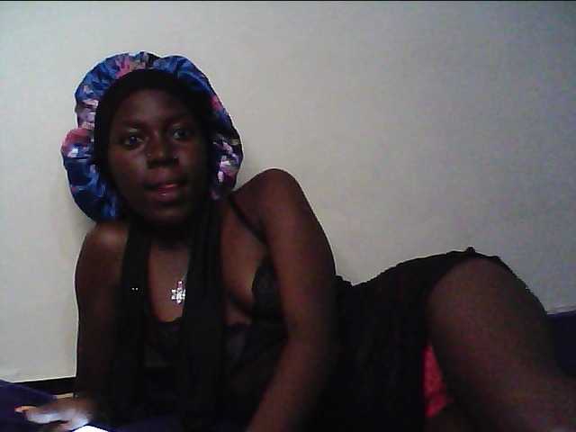 cute-lotty live cam on BongaCams