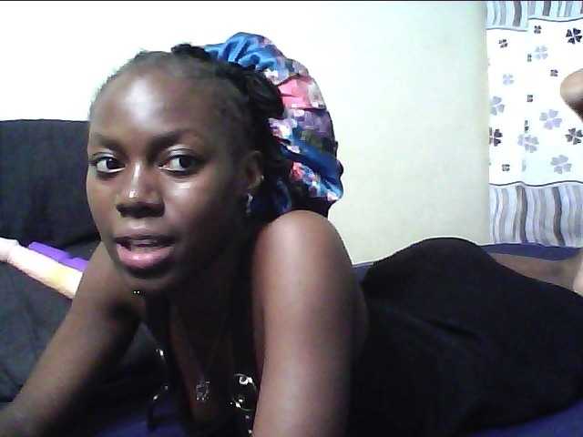cute-lotty live cam on BongaCams