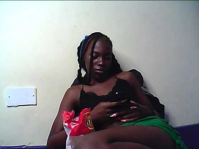 cute-lotty live cam on BongaCams