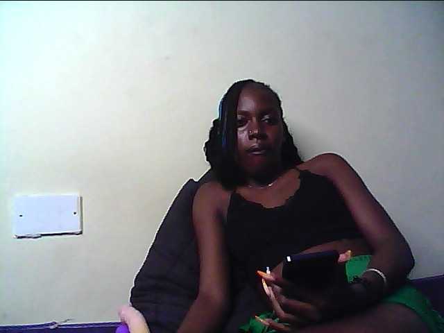 cute-lotty live cam on BongaCams